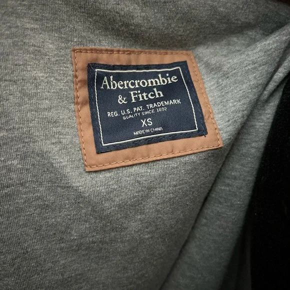 Abercrombie & Fitch Brown Puffer Jacket - Picture 3 of 3